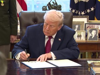 Trump v koncoročnom prejave chválil úspechy a upokojoval Američanov