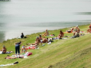 V Dolných Plachtinciach padla obávaná štyridsiatka. Slovensko sužuje vlna horúčav