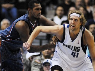 Dallas vyhral trinásty zápas v rade a vyrovnal tak rekord sezóny