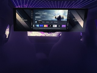 BMW chce premeniť auto na pojazdné kino