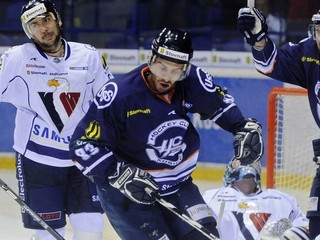 Jedával s Crosbym - pred finále núka čipsy s kolou