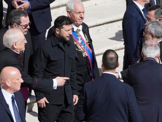 Svetoví lídri na pohrebe pápeža: Keď prišiel Zelenskyj, spustil sa obrovský potlesk