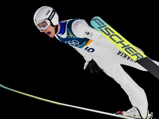 KAPUSTÍK postúpil na veľkom mostíku do FINÁLE!