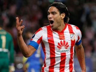 Druhý triumf Atlética Madrid v Európskom superpohári po hetriku Falcaa