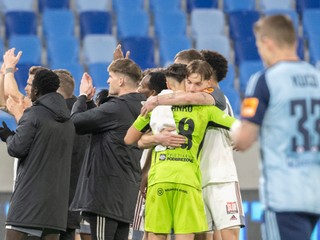 Štvrťfinále Slovnaft Cupu: ŠK Slovan Bratislava - FK Železiarne Podbrezová 1:3