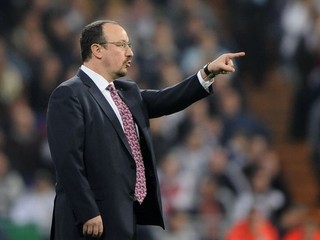 Škrtel si na White Hart Lane zranil lícnu kosť, Benitez zvažuje náhradu