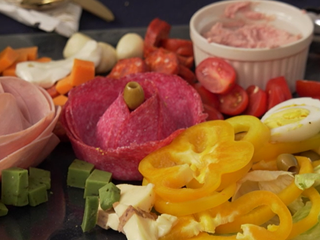 Enormné plytvanie potravinami: Na jedlo najviac míňame, ale ním aj najviac plytváme