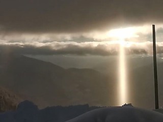 Desivé: V Turecku z oblohy žiaril strašidelný svetelný lúč ako zo sci-fi filmu