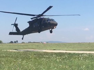 Minister Gajdoš odovzdal vzdušným silám prvé dva vrtuľníky Black Hawk