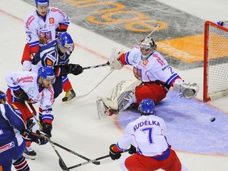 Adam Žampa získal v slalome druhé striebro, študenti zdolali Čechov