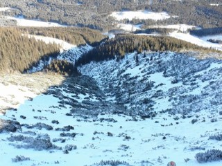 V Tatrách po slnečnom týždni nasnežilo. Pneumatiky sa zatiaľ neoplatí prezúvať