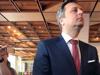 Andrej Danko vykázal zo sály Martina Poliačika