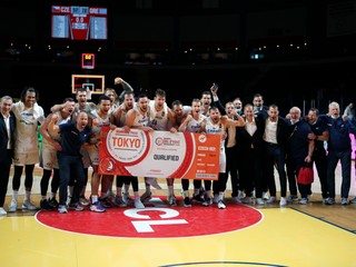 Českí basketbalisti prepísali históriu. Zahrajú si na olympiáde v Tokiu!