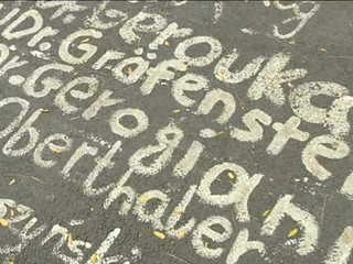 Študenti medicíny svoje meno na chodníku majú. Keď získajú titul, odchádzajú však do zahraničia