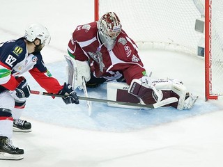 KHL: Slovan si v Rige udržal šancu bojovať o play off aj v roku 2014