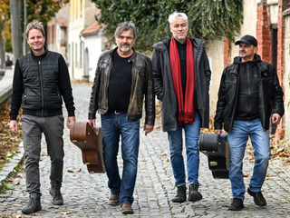 Na pokraji života a smrti! Líder slávnej českej kapely mal infarkt!