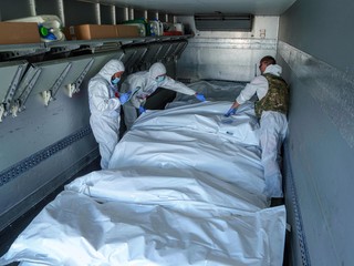 V ruskom zajatí zahynulo viac ako 200 Ukrajincov. Pitvy odhaľujú desivé skutočnosti