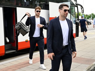 Slovenskí hokejisti dorazili do dejiska MS