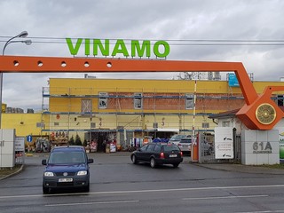 V obľúbenej vietnamskej tržnici v Brne našli štvrť tony mäsa neznámeho pôvodu