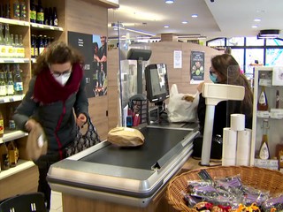 Sedem z desiatich ľudí s minimálnou mzdou v Európe má problém vyžiť. Europarlament a komisia hľadajú riešenia