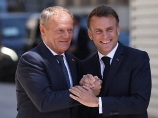 Tusk a Macron podpíšu zmluvu o vojenskej pomoci v prípade ohrozenia