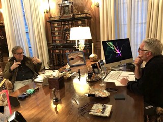 Financie z temných zdrojov? Epsteinove kontakty s Bannonom vrhajú tieň na európsku krajnú pravicu