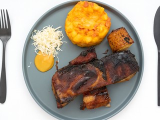 Pašváre s paprikovými zemiakmi