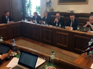 Zákon o voľbe ústavných sudcov zaváňa koaličným problémom