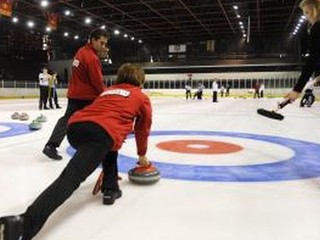 Prvé víťazstvo Slovákov v curlingu na ME