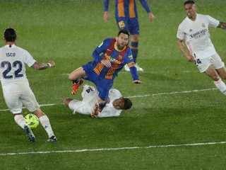 Messi neskóroval proti Realu Madrid už 599 minút a FC Barcelona prehral oba zápasy El Clásico v jednej sezóne po 13 rokoch