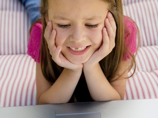 Parlament sa zaoberá zákonom, ktorý stopne mladým nekontrolovaný prístup na sociálne siete