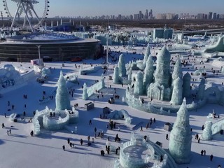 Rozprávkový svet z ľadu: Charbin otvorí gigantický ľadový festival