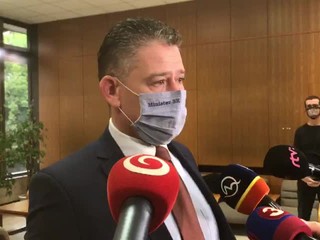 Minister vnútra Mikulec o uniknutom zozname: Neberiem to na ľahkú váhu
