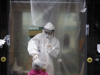 Nový variant delty plus je už aj na Slovensku. Potvrdili osem prípadov