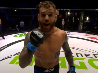 Ďalšia veľkolepá výhra Tomáša Deáka: Uspal Murada Kalamova