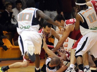 Husté! Bitka na basketbale v Nitre