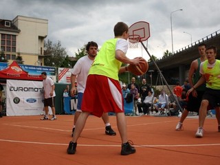 Streetball Tour 2010 pokračuje 2. kolom v Handlovej