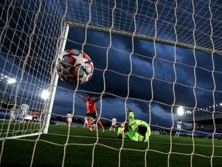 Ešteže hrajú bez divákov. Béčko Šachtaru zahanbilo Real Madrid