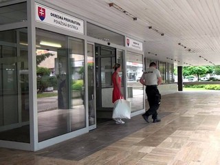 Vodička uviedla, že si dala len dva deci vína, nafúkala 3,71 promile