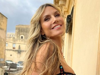 Heidi Klum ukázala, nakoľko vie roznožiť: Len náhodou jej nebolo vidieť až do žalúdka