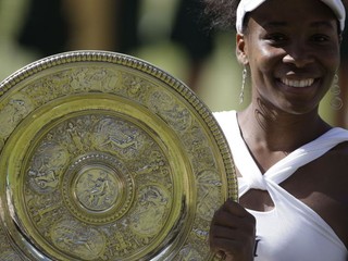 Venus nakupuje u Harrodsa, Hantuchová sa stravuje v Nobu