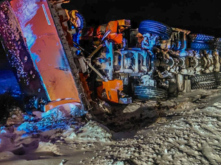 Sneh ochromil východ Slovenska: Vlaky meškali v priemere 100 minút, polícia žiada vodičov o opatrnosť