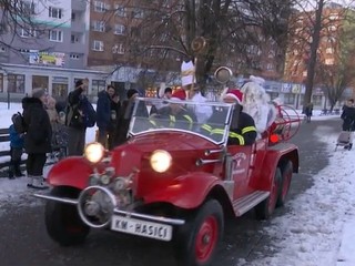 VIDEO: Netradičný "povoz" svätého Mikuláša