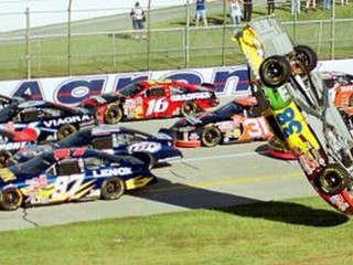 Busch víťazom NASCAR All-Star s prémiou milión dolárov