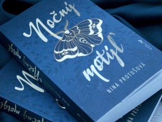 A zrodil sa Nočný motýľ: Vynikajúci YA triler slovenskej autorky sa oplatí prečítať