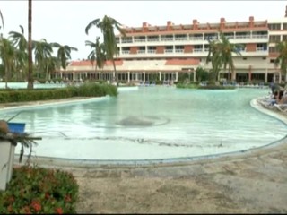 Na Kube zostali po hurikáne uväznení Slováci. Nevedia ani dátum odletu