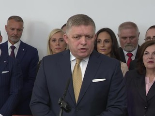 Fico opäť nešetril mimovládky. Plánuje ich označiť za zahraničných agentov