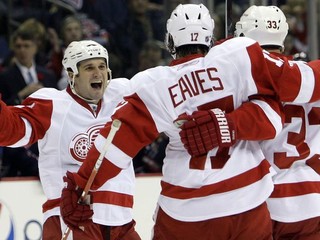 Detroit vyzliekol modrokabátnikov donaha