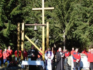 Rozhnevaní fanúšikovia Wisly a Cracovie sa budú zmierovať na púti