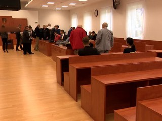 Jeden z obžalovaných v pozemkovej mafii sa chcel dohodnúť o vine a treste